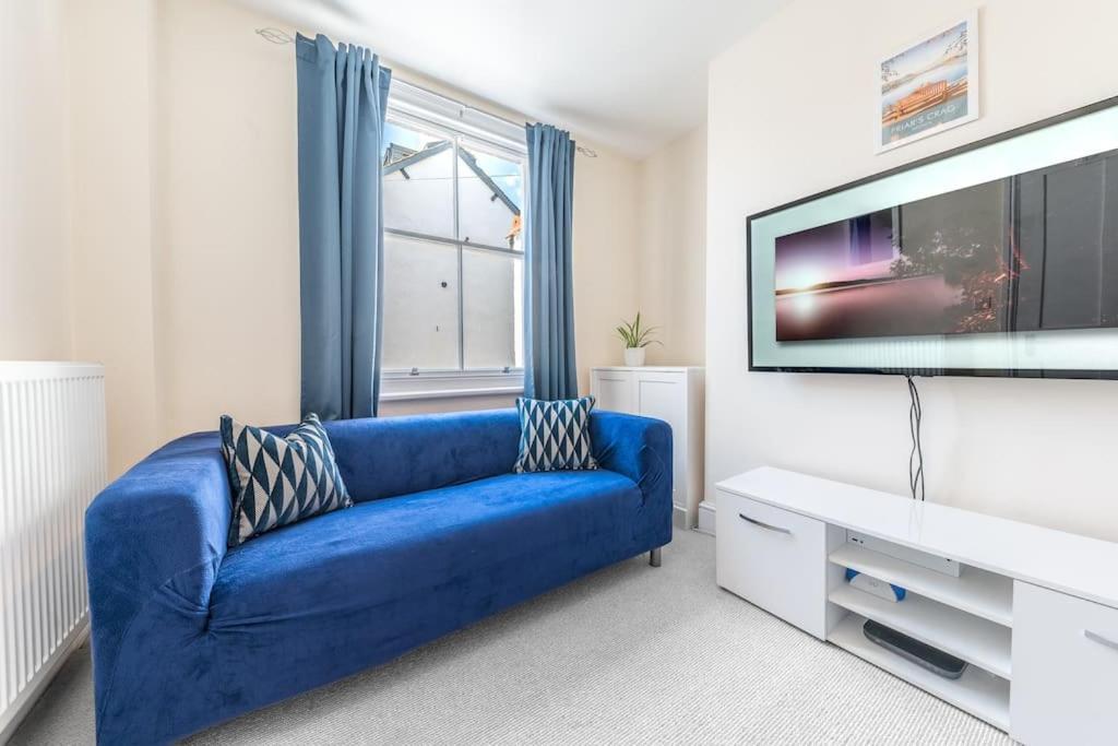 Hazelgrove, Ratcliffe Place, Keswick *